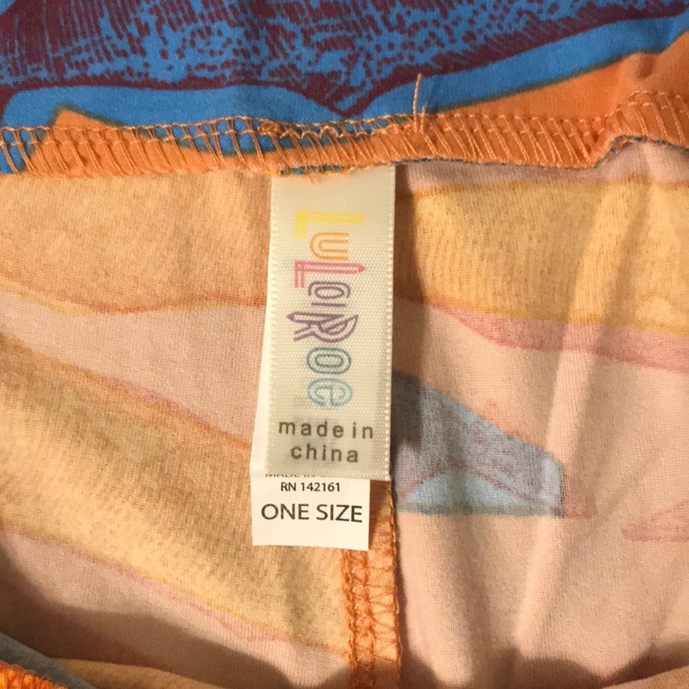 NWOT LuLaRoe Whale Leggings - Picture 2 of 2